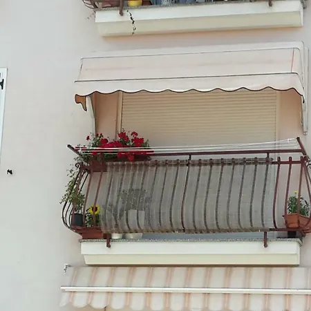 Apartment Maristela *